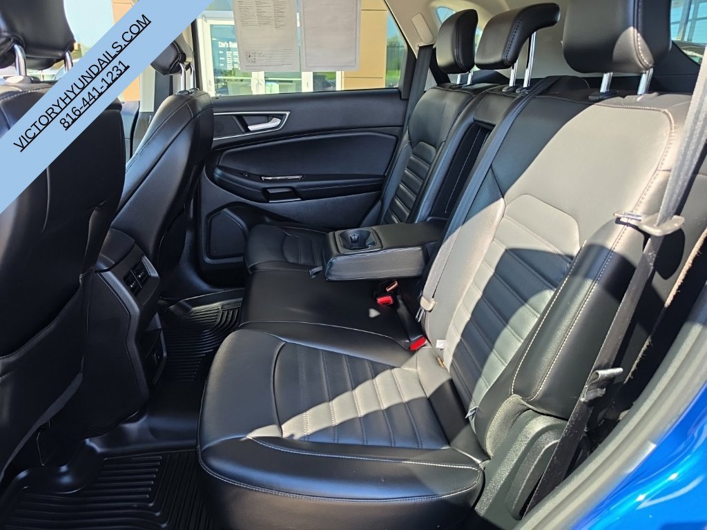 Used 2018 Blue Ford SEL image 24