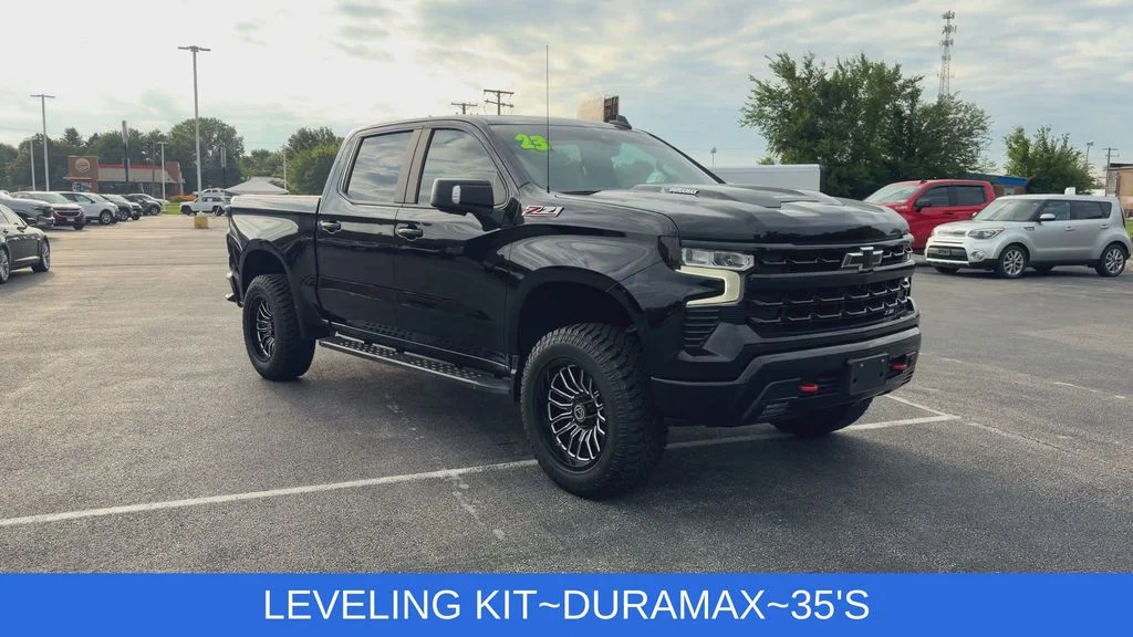 Used 2022 Black Chevrolet LT Trail Boss image 2