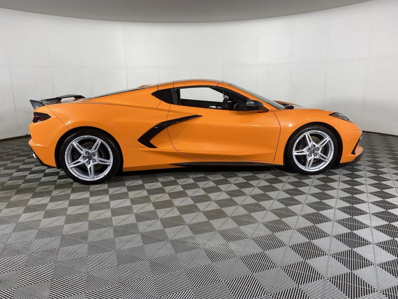 Used 2022 Amplify Orange Tintcoat Chevrolet 2LT image 8