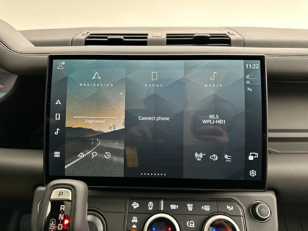 New 2026 Borasco Grey Metallic Land Rover X-Dynamic SE image 14