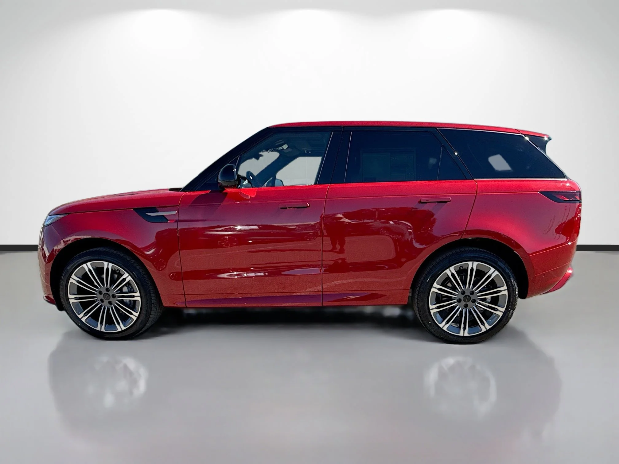New 2026 Firenze Red Metallic Land Rover Dynamic SE image 2