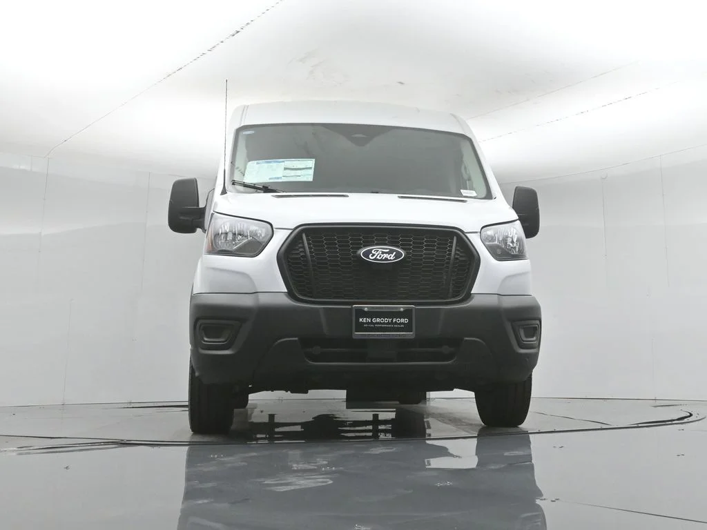 New 2026 Oxford White Ford Base image 43