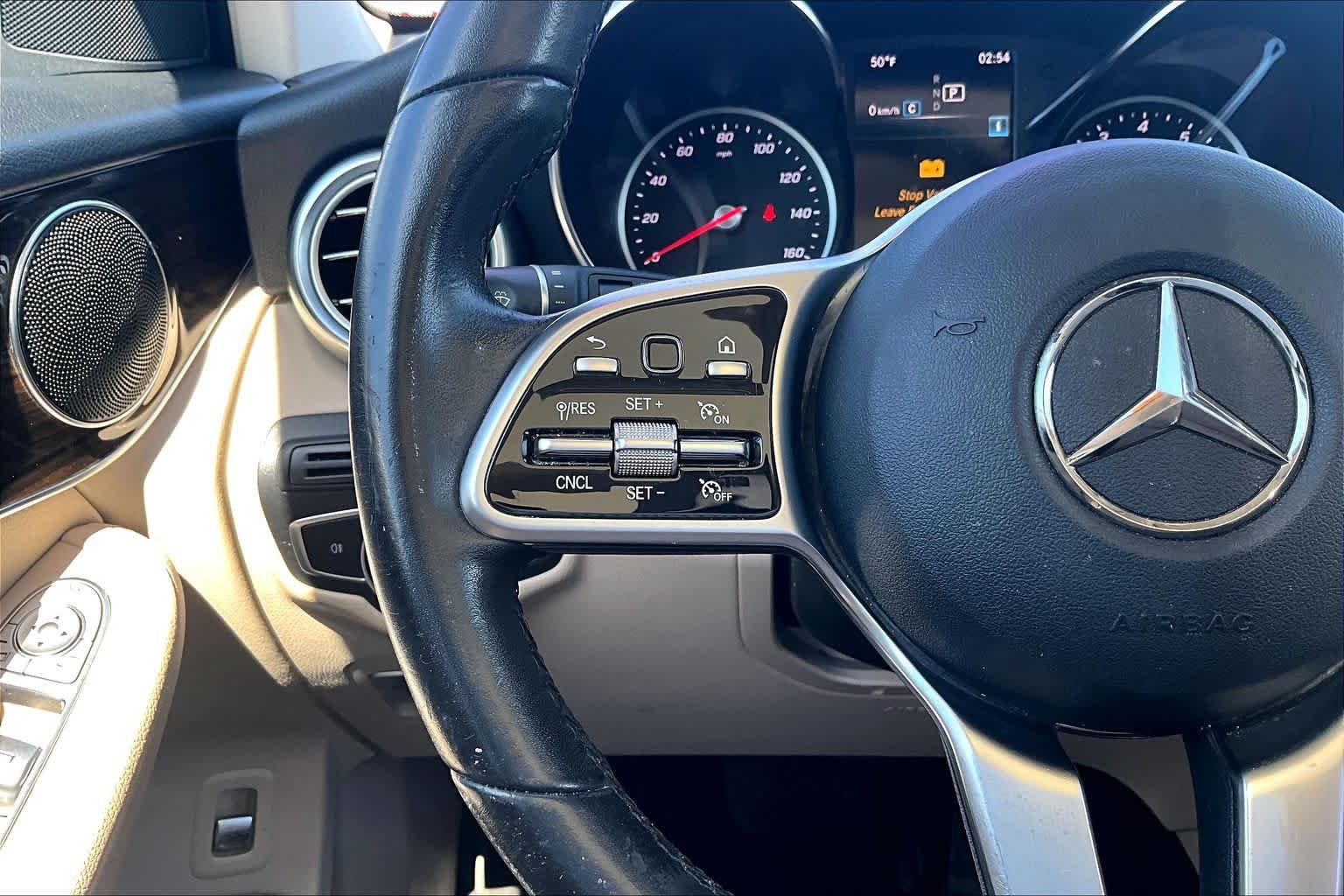 Used 2021 Polar White Mercedes-Benz GLC 300 image 24