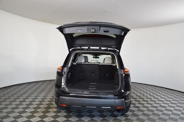 Used 2025 Black Nissan SL image 19