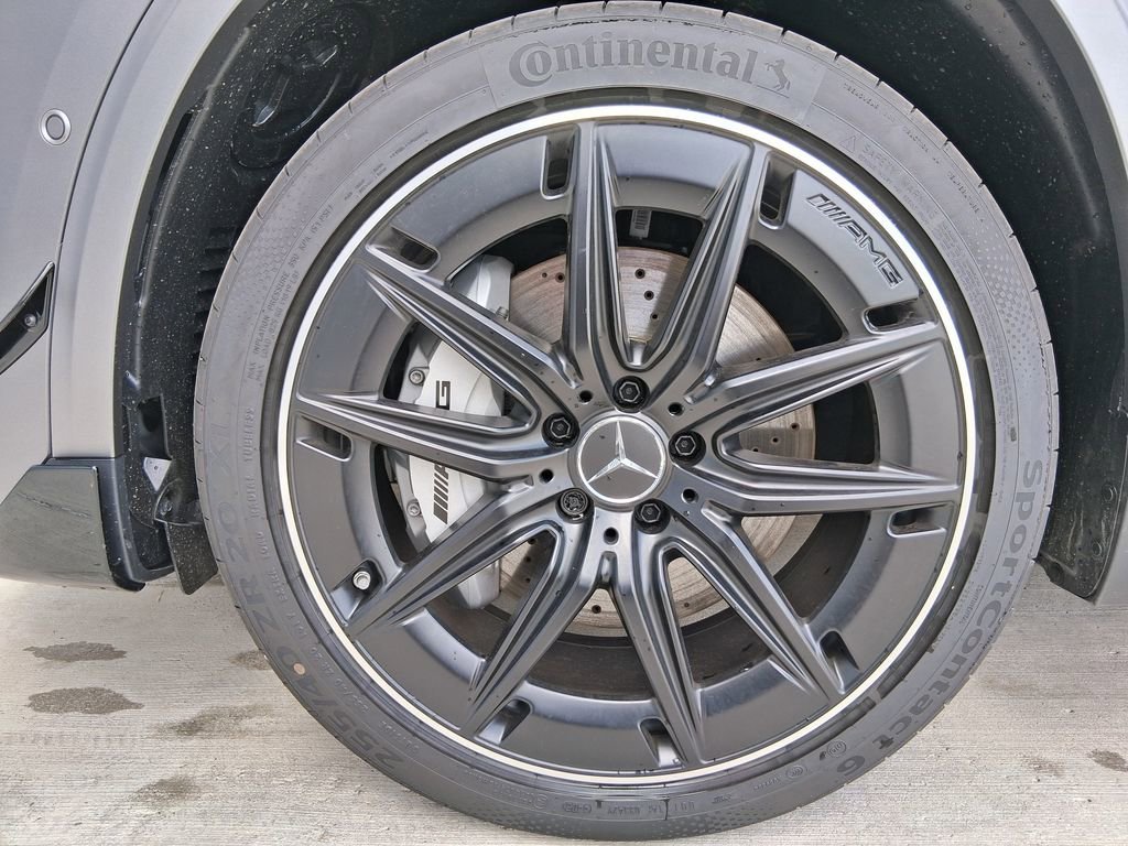 New 2026 MANUFAKTUR Mountain Grey Magno Mercedes-Benz AMG® GLA 35 4MATIC® SUV image 42
