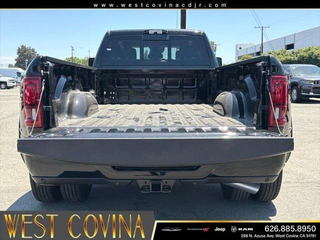 New 2026 Diamond Black Crystal Pearlcoat RAM Longhorn image 17