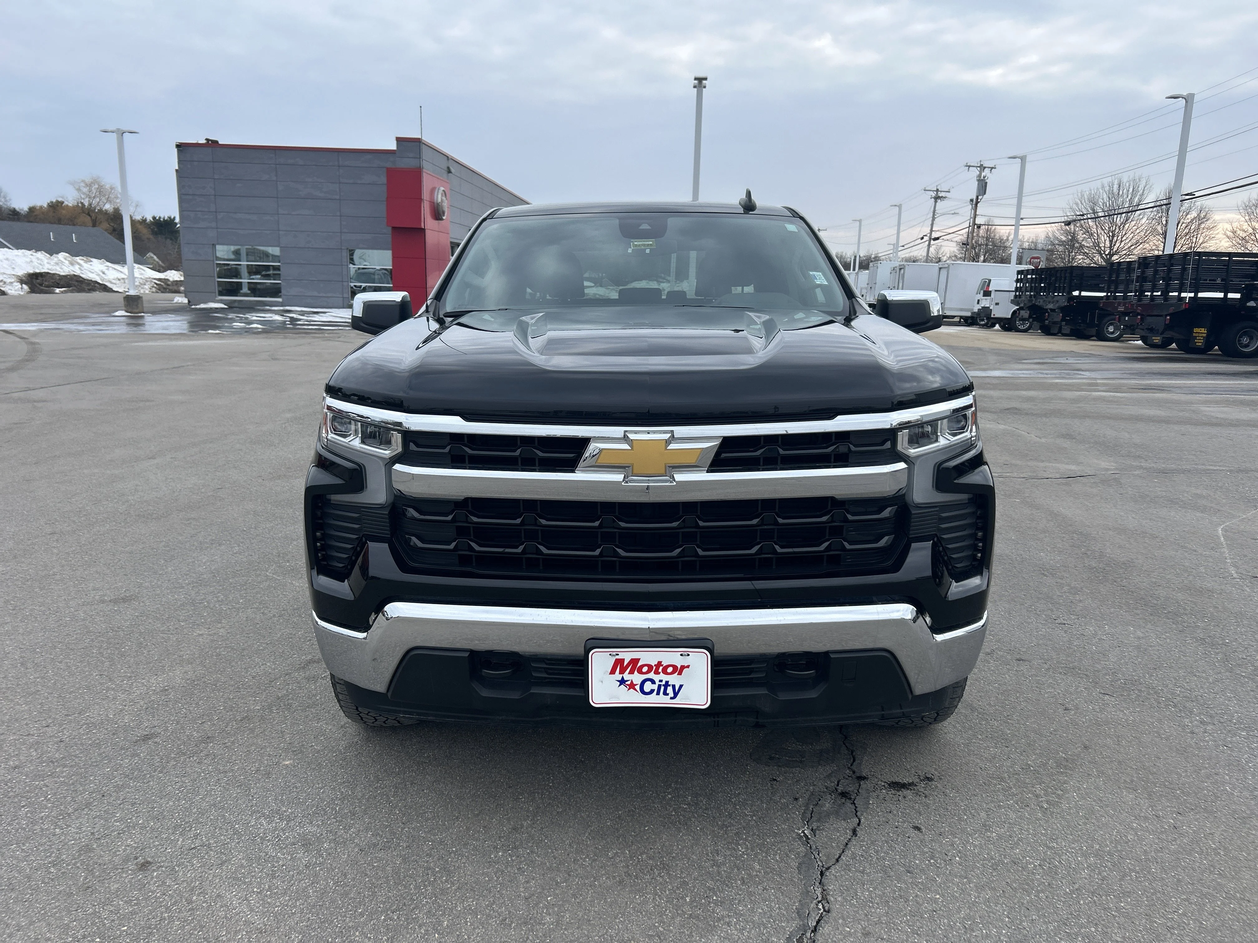 Used 2025 Black Chevrolet LT image 3
