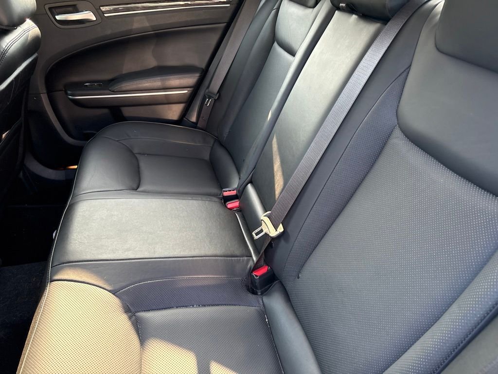 Used 2020 Black Chrysler Limited image 8