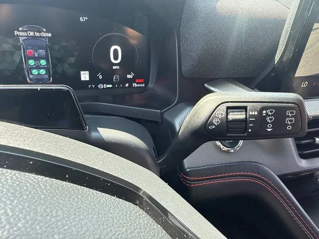 Used 2025 Gray Ford ST-Line image 36