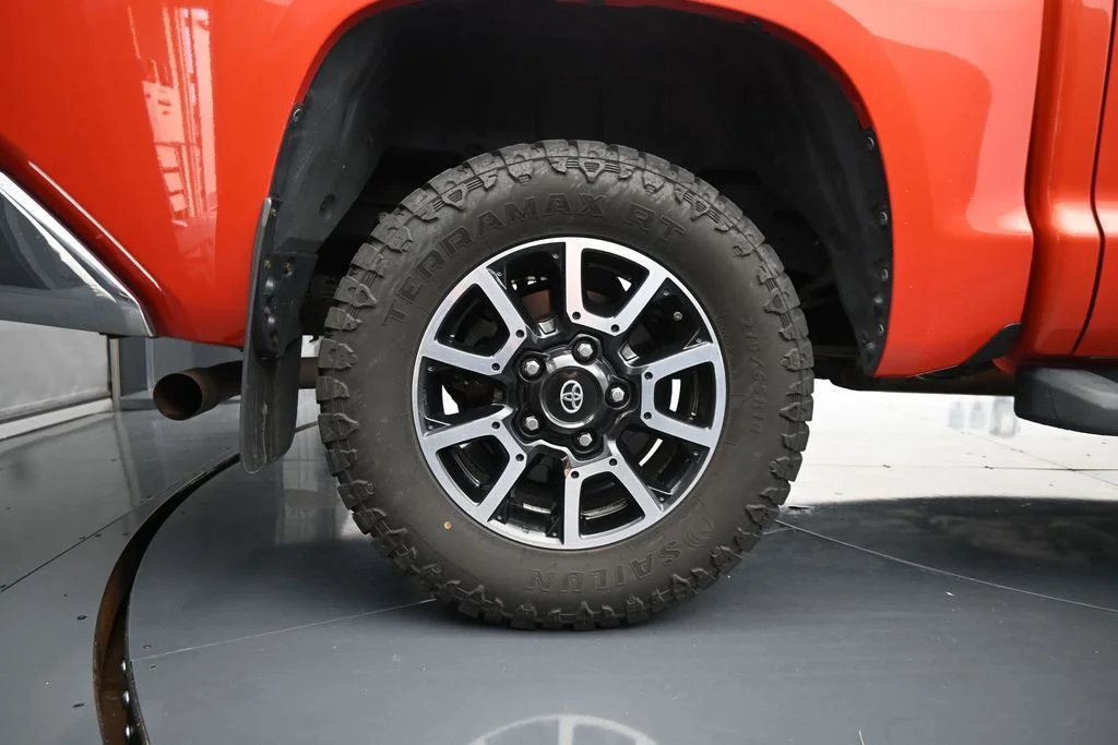 Used 2017 Red Toyota SR5 image 9