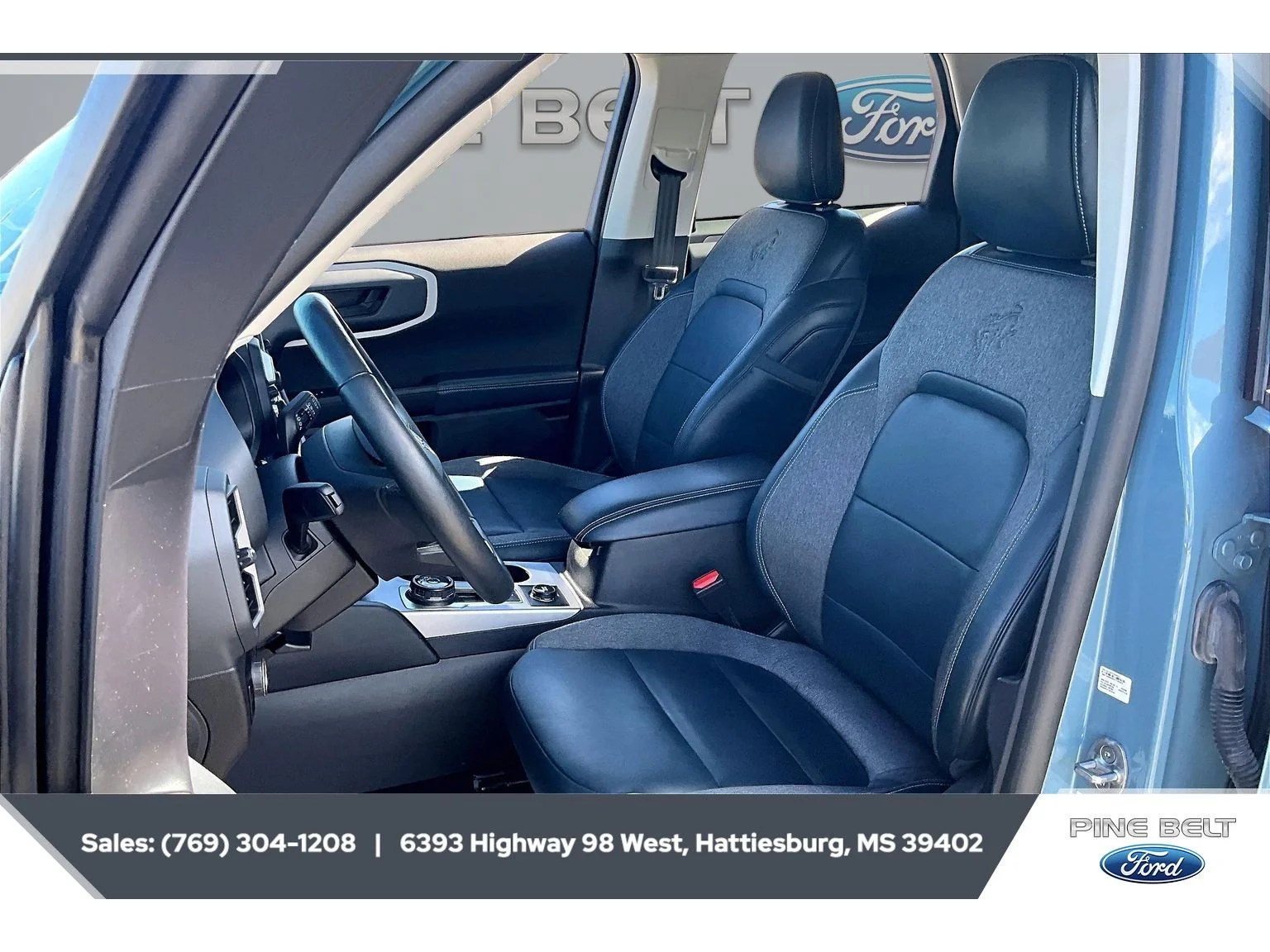 Used 2023 Azure Grey Ford Outer Banks image 18