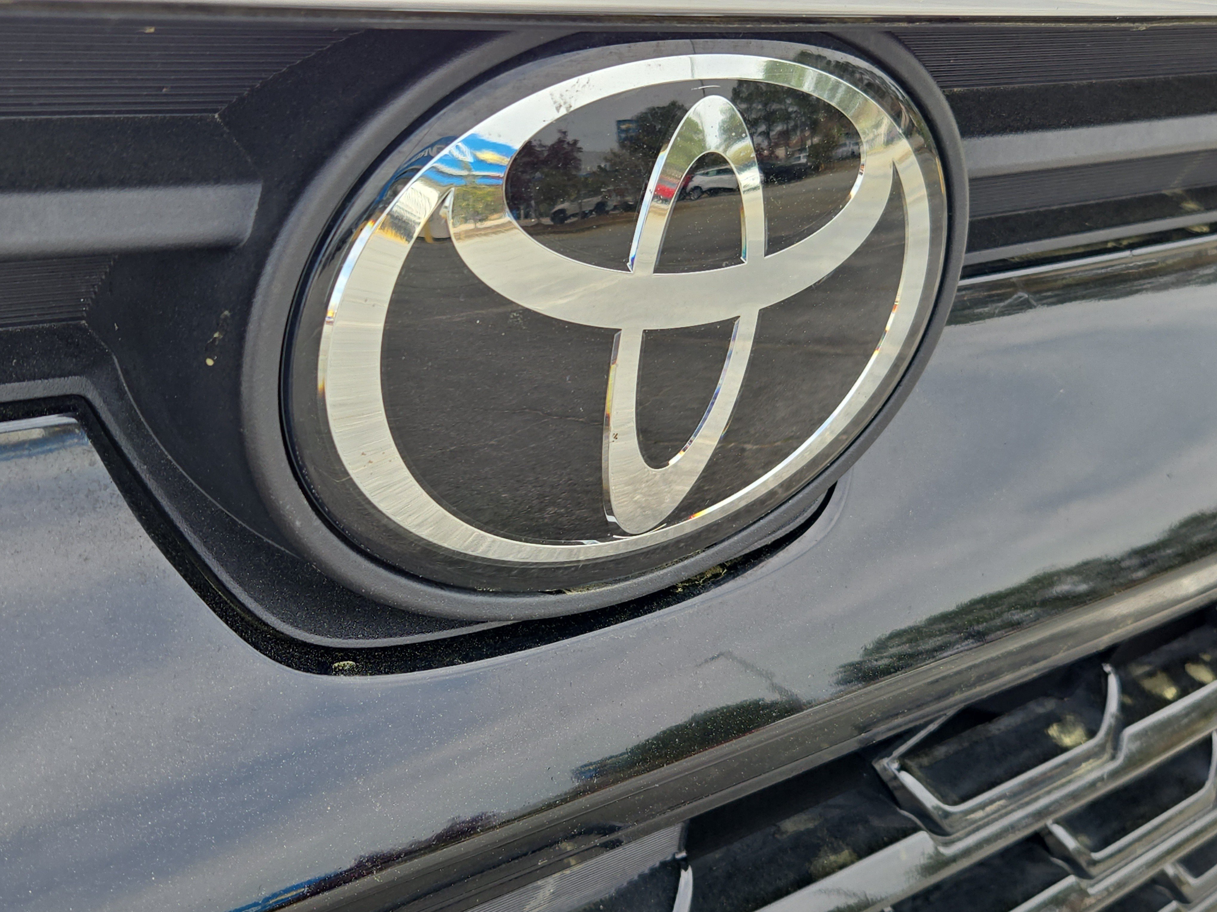 Used 2024 Black Toyota XLE image 7