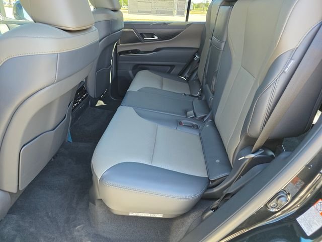 2026 Lexus LX 700h Overtrail - Photo 17