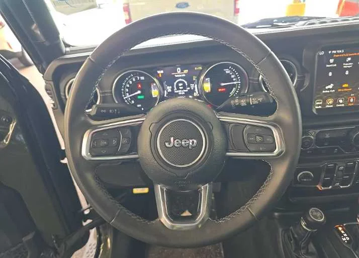 Used 2023 Sarge Green Clearcoat Jeep Sahara image 11