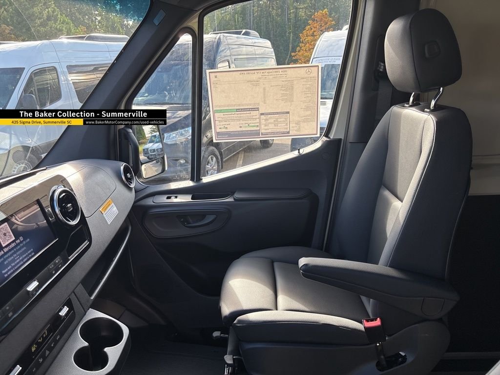 New 2026 White Mercedes-Benz AWD Cargo image 40