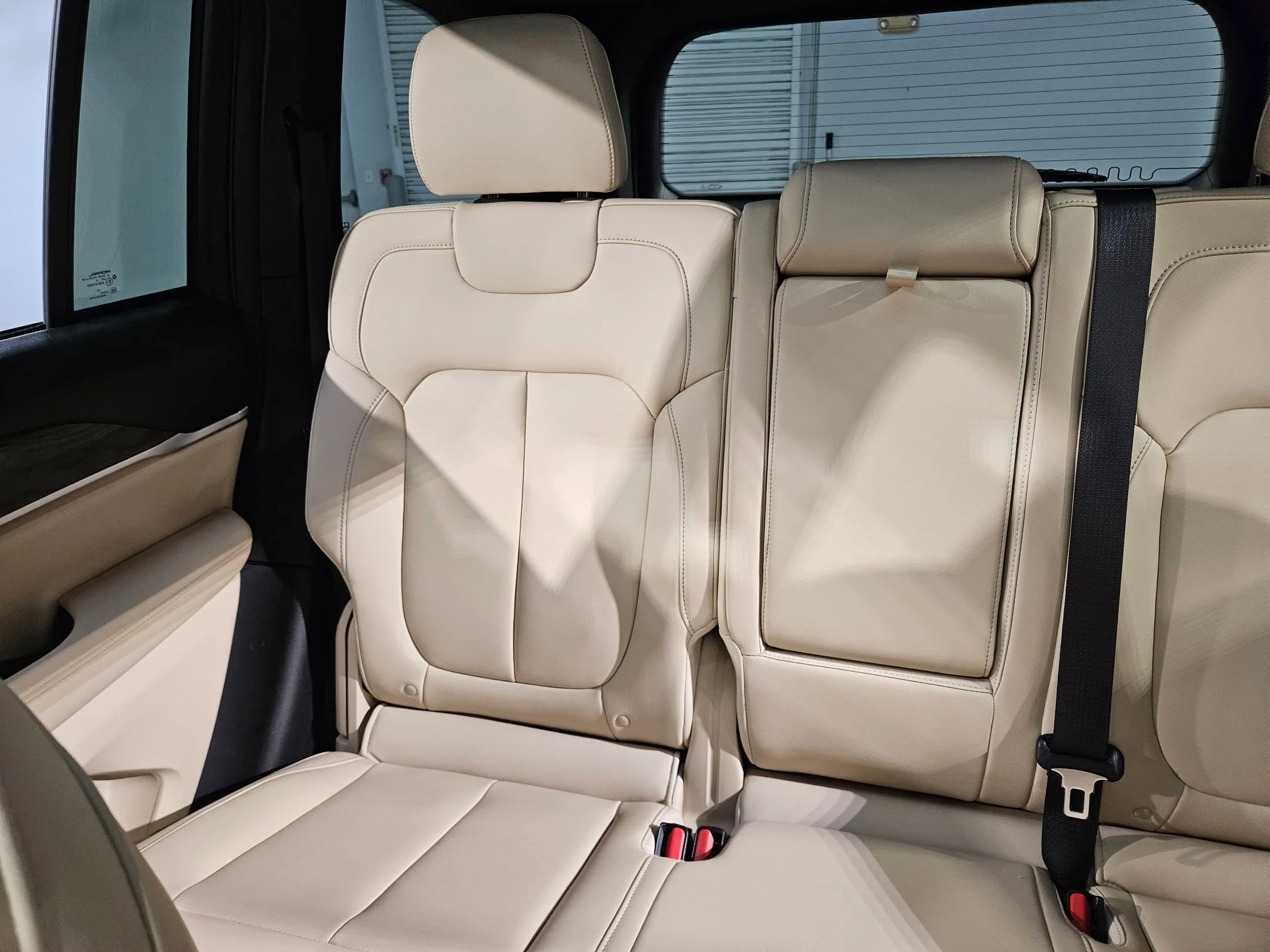 Used 2025 Bright White Clearcoat Jeep Limited image 12
