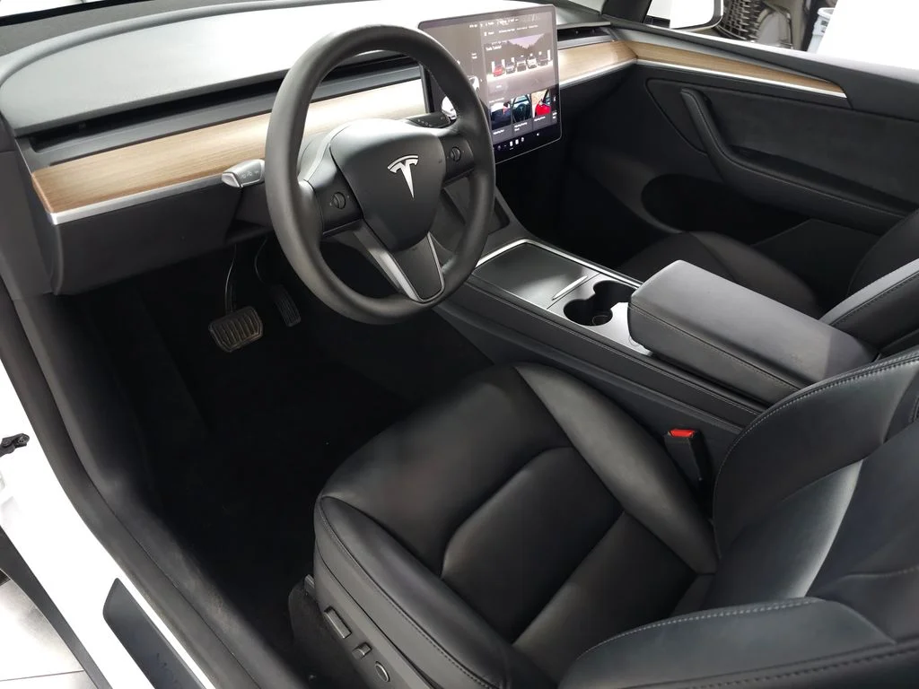 Used 2025 White Tesla Long Range image 15