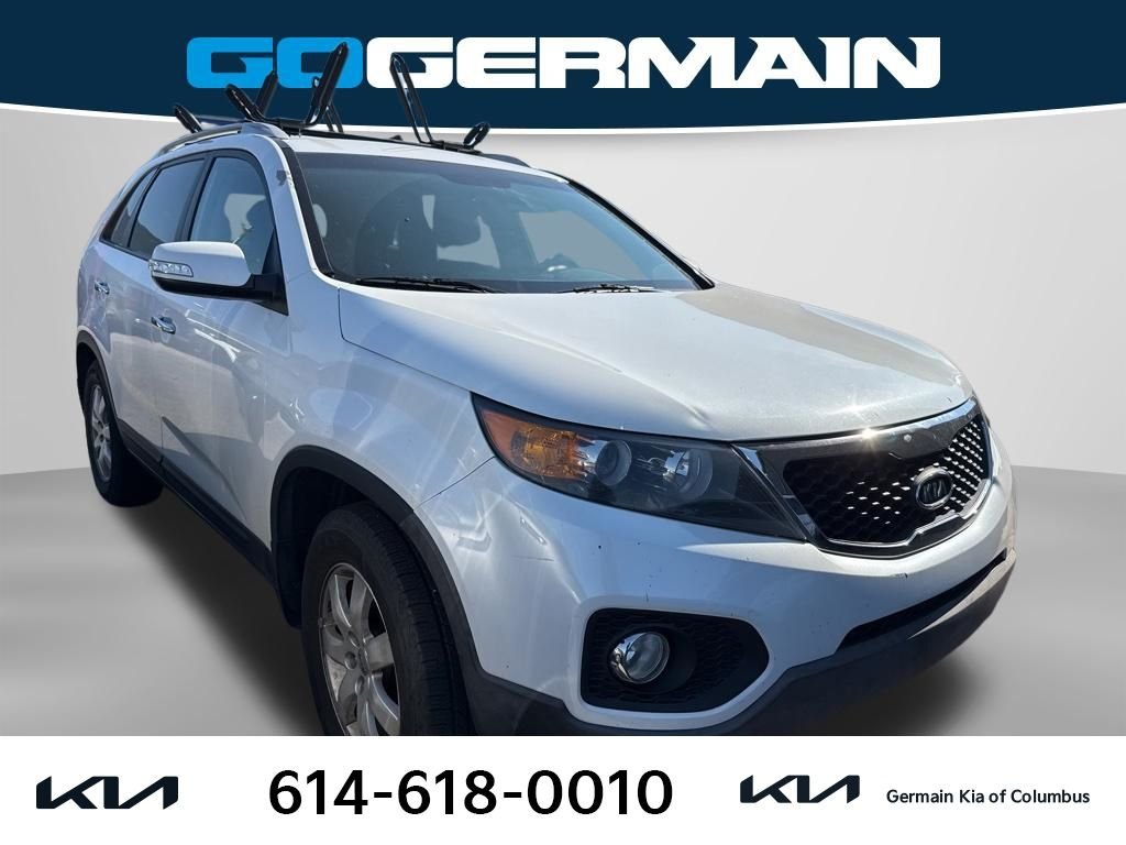 Used 2013 White Kia LX image 6