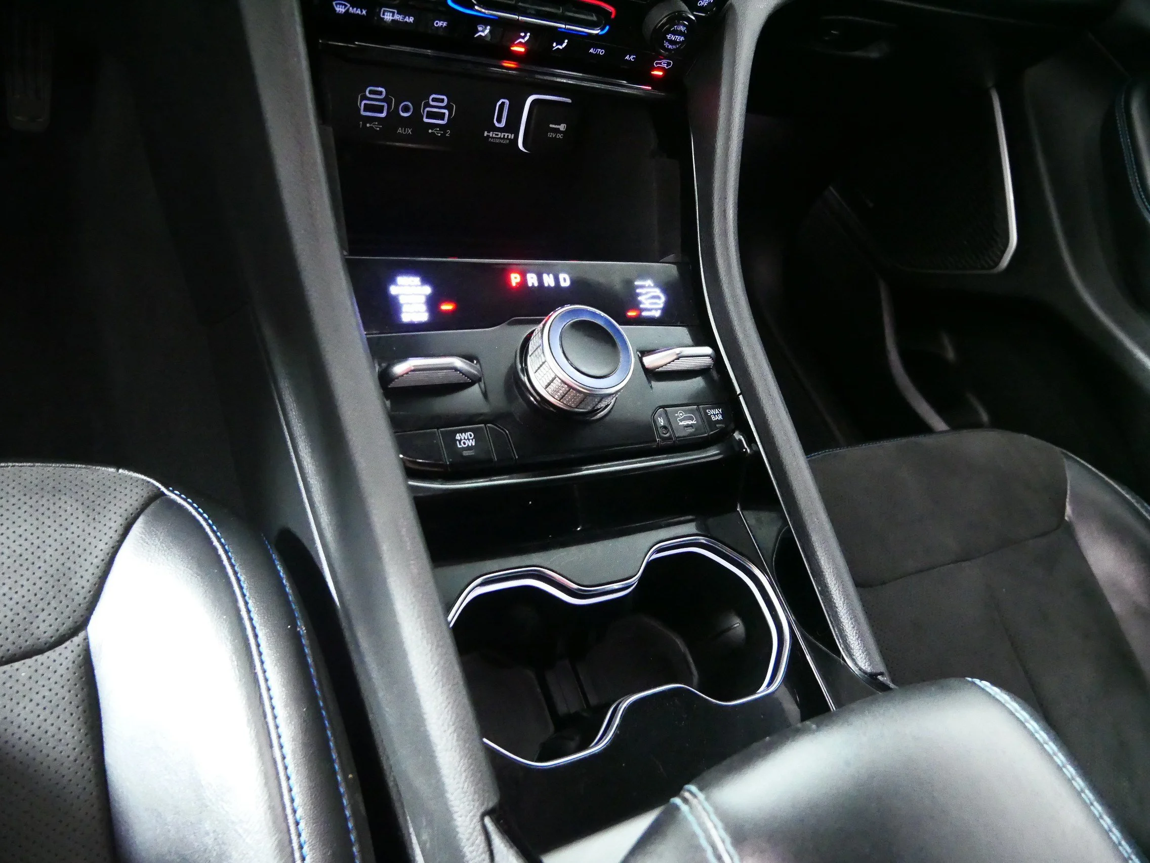 Used 2022 Bright White Clearcoat Jeep Trailhawk image 24