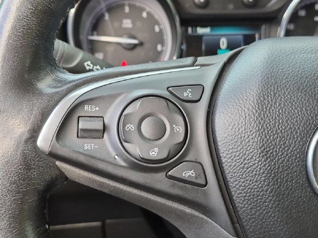Used 2020 White Buick Essence image 15