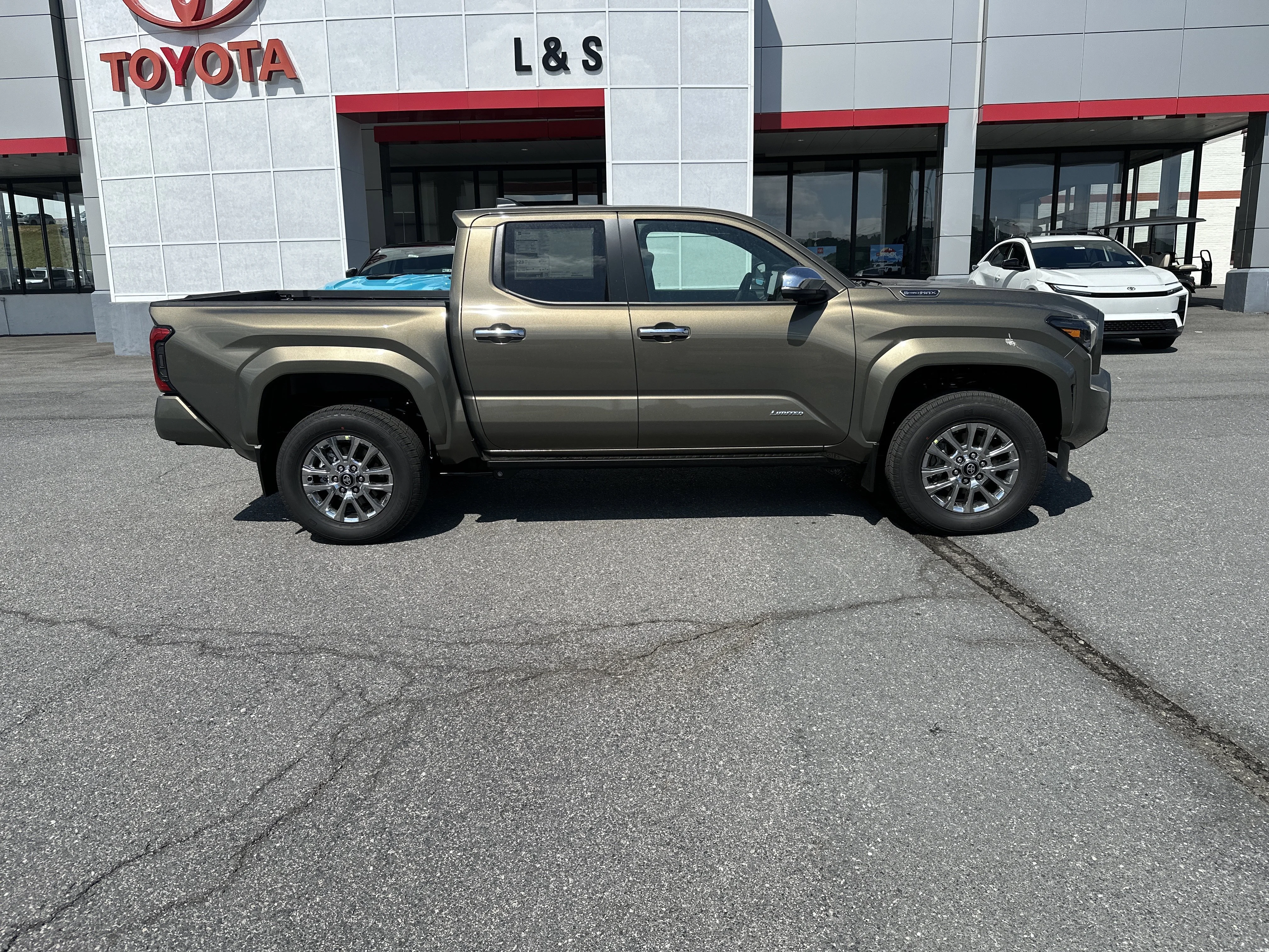 2026 Toyota Tacoma Limited - Photo 2