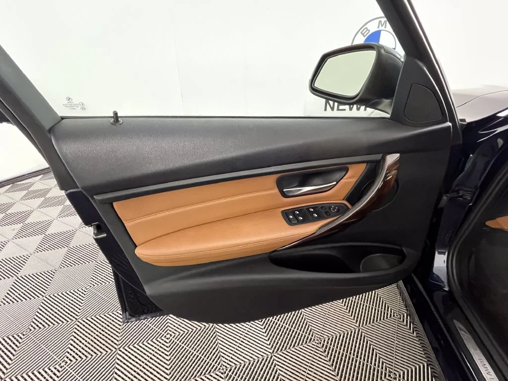 Used 2014 Blue BMW 328i xDrive image 22