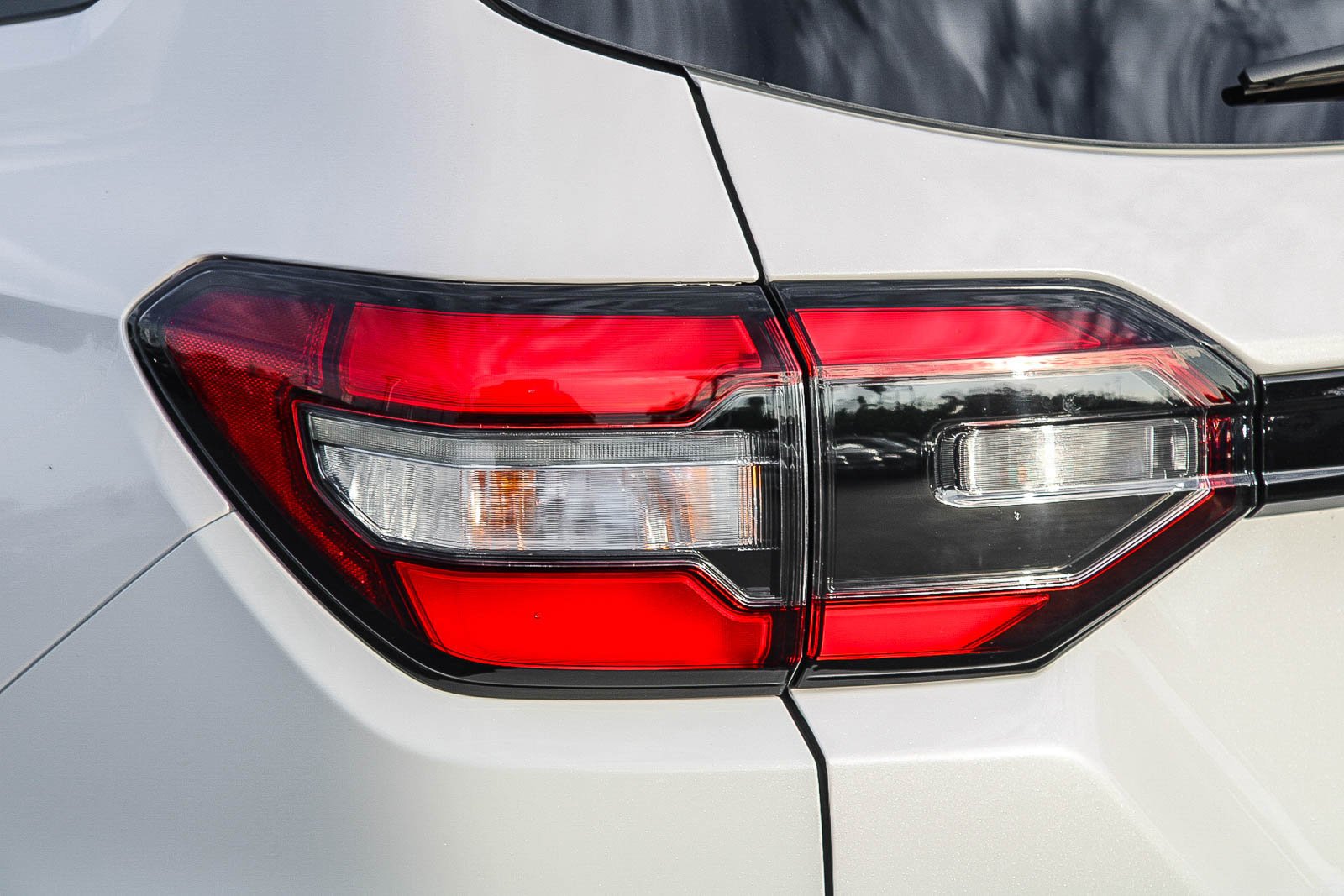 New 2026 Platinum White Pearl Honda EX-L image 9