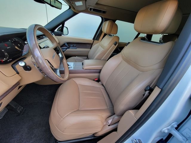 Certified Used 2025 White Land Rover Autobiography image 23