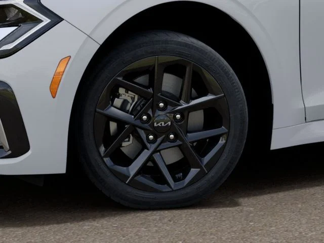 New 2026 White Kia LXS image 9