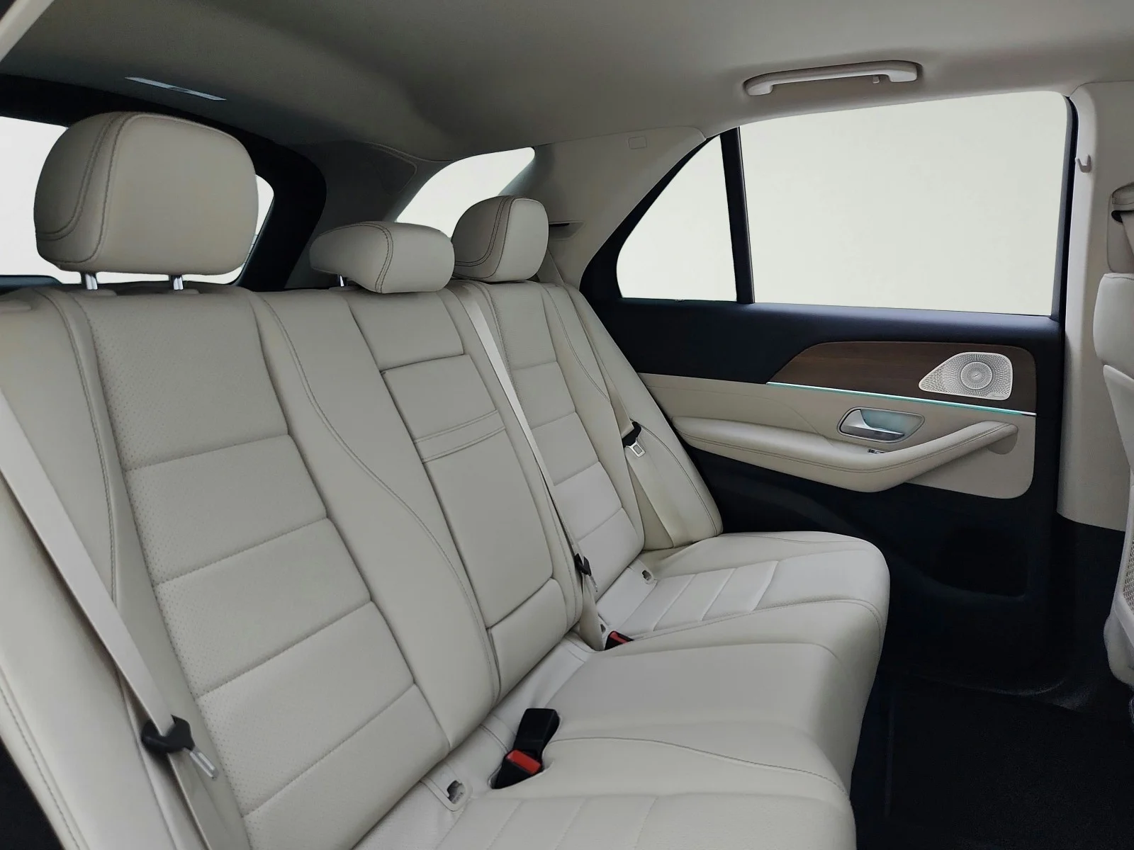 Certified Used 2022 Polar White Mercedes-Benz GLE 350 image 28