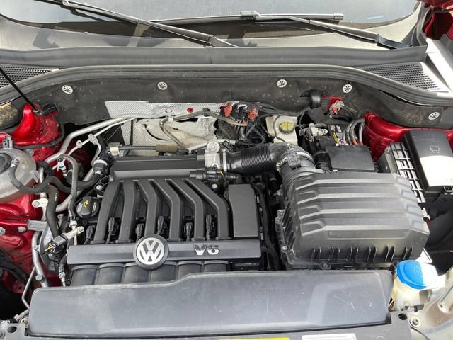 Used 2022 Red Volkswagen 3.6L V6 SEL Premium R-Line image 21