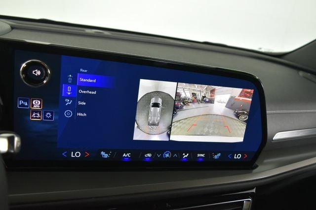 2027 Chevrolet Traverse LT - Photo 43