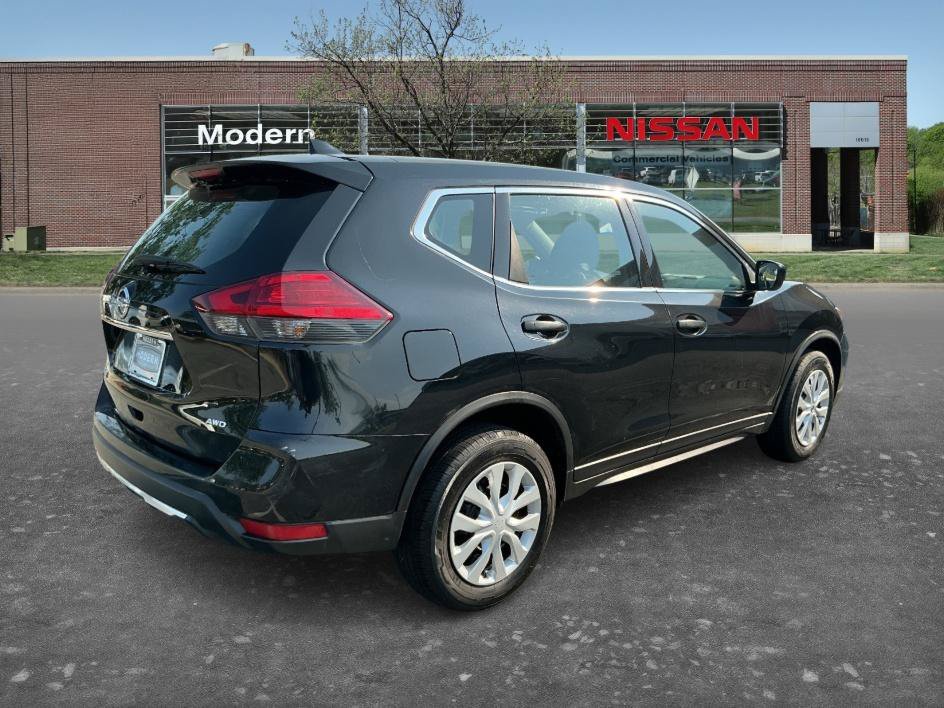 Used 2017 Magnetic Black Nissan S image 4