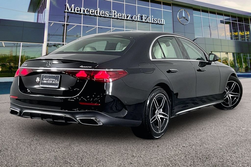 2025 Mercedes-Benz E-Class E350 - Photo 10
