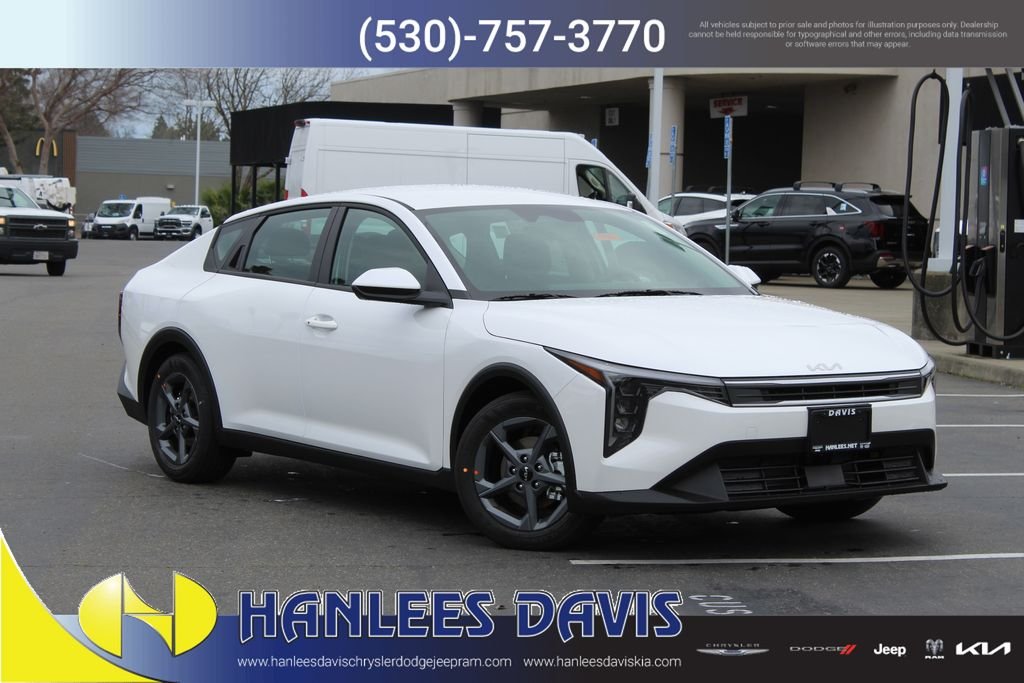 2026 Kia K4 LXS