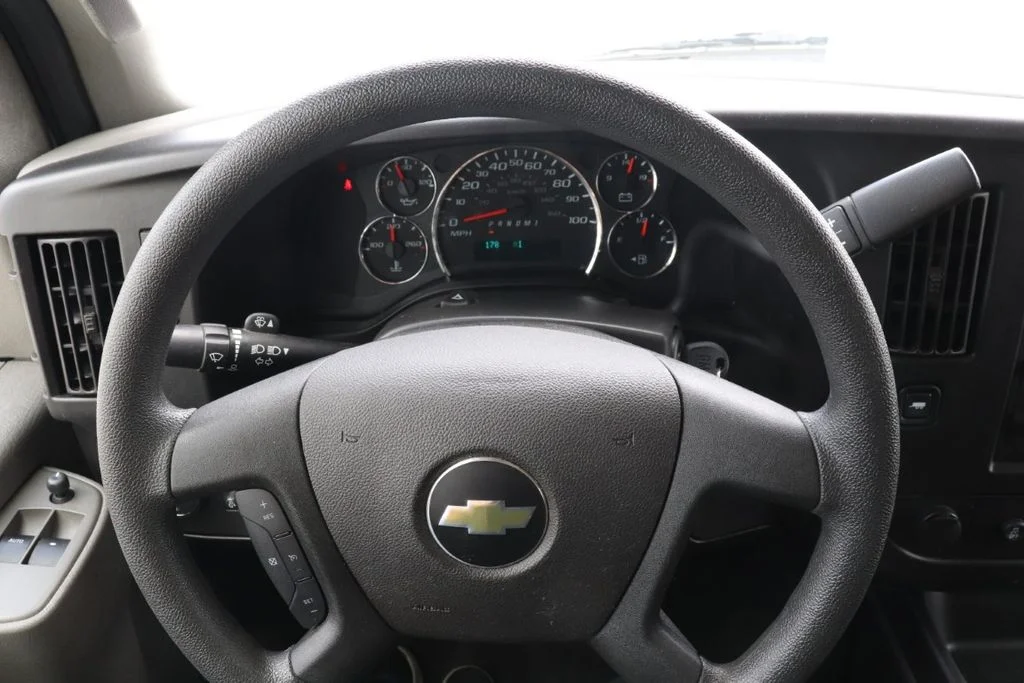 Used 2024 Summit White Chevrolet Work Van image 17