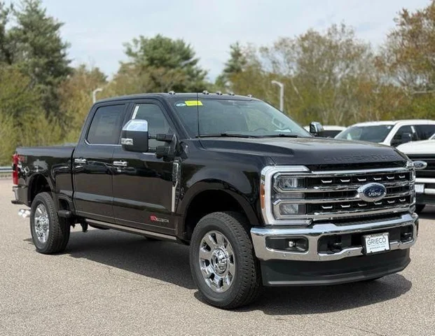 2026 Ford F-350SD Lariat