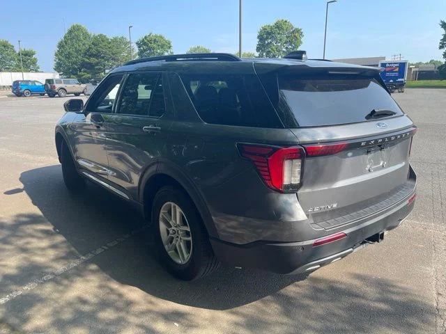 Used 2025 Gray Ford Active image 4