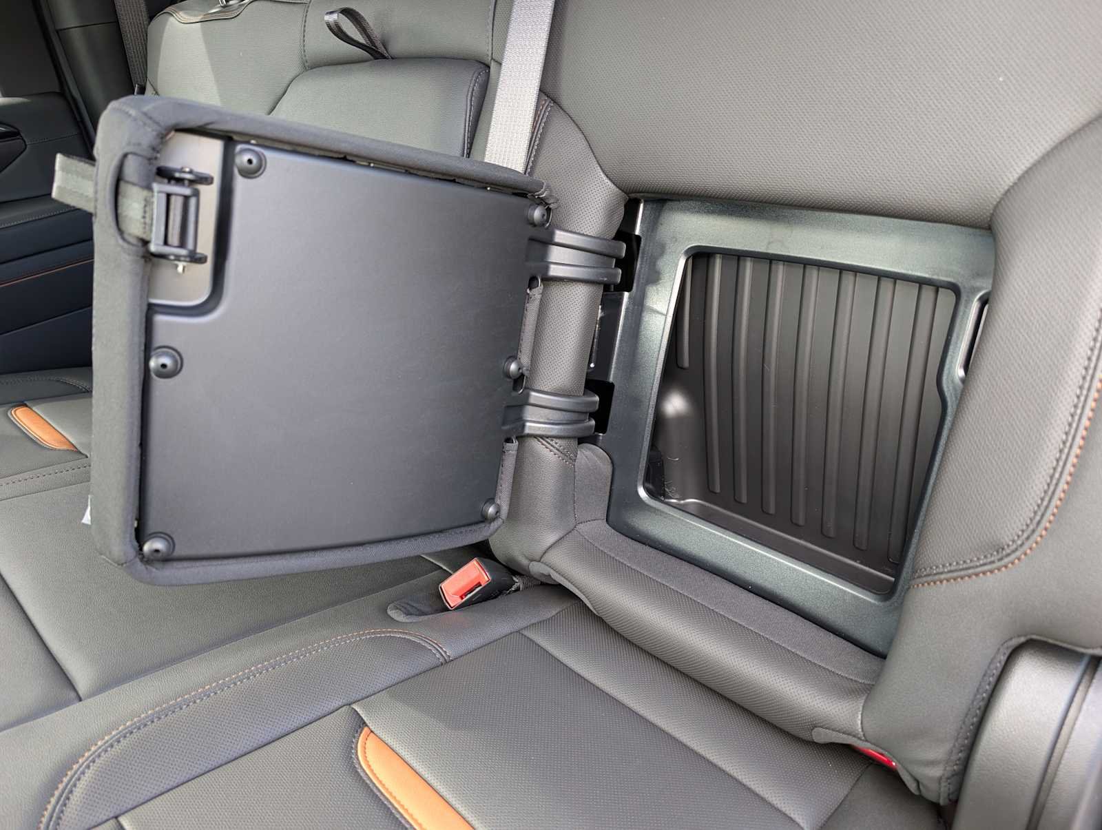2026 GMC Sierra 3500HD AT4 - Photo 22