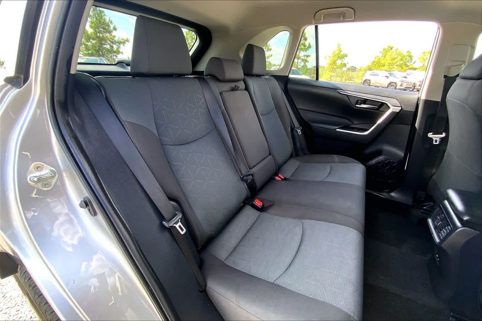 Used 2024 Silver Sky Metallic Toyota XLE image 19