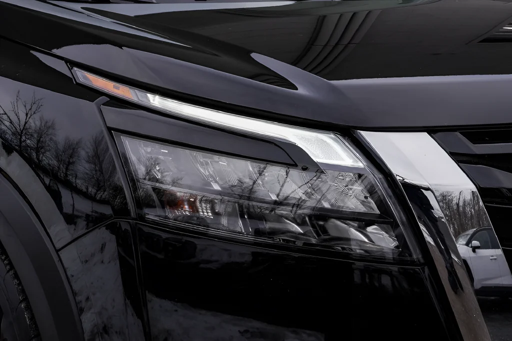 2024 Nissan Pathfinder SV - Photo 9