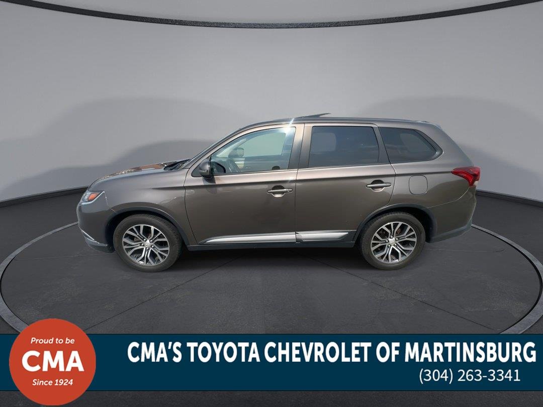 Used 2016 Quartz Brown Metallic Mitsubishi SE image 5