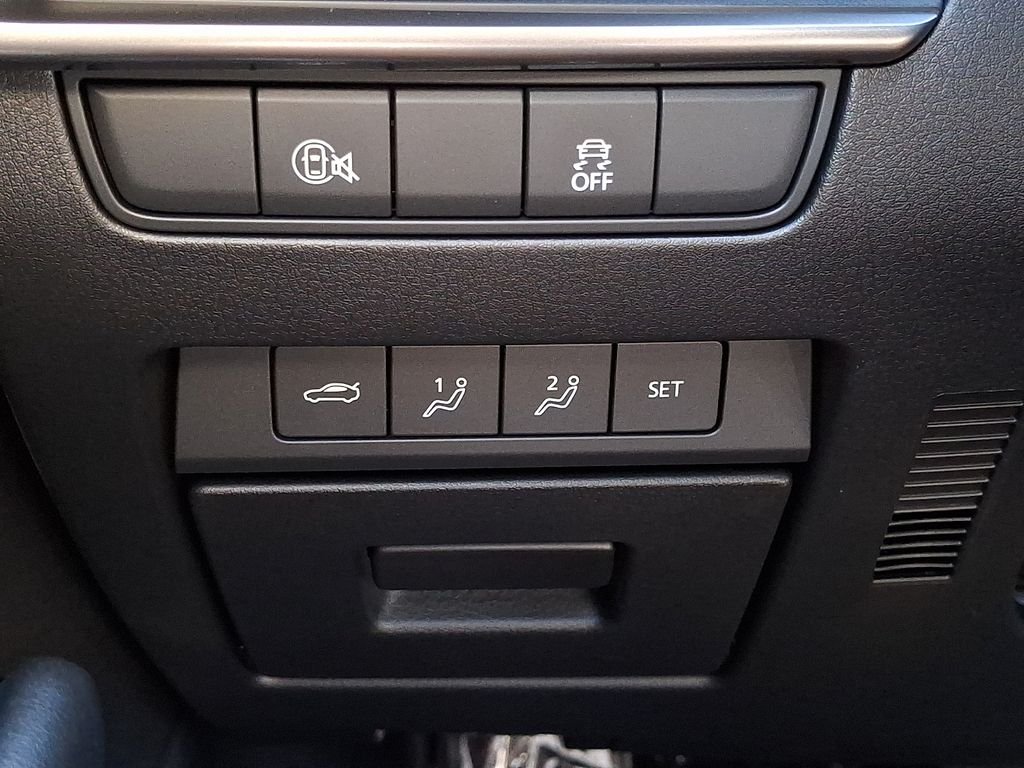New 2026 Jet Black Mica Mazda 2.5 S Preferred image 17