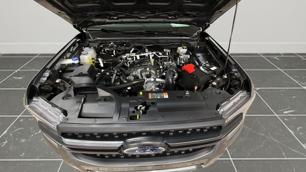 Used 2025 Gray Ford XL image 23
