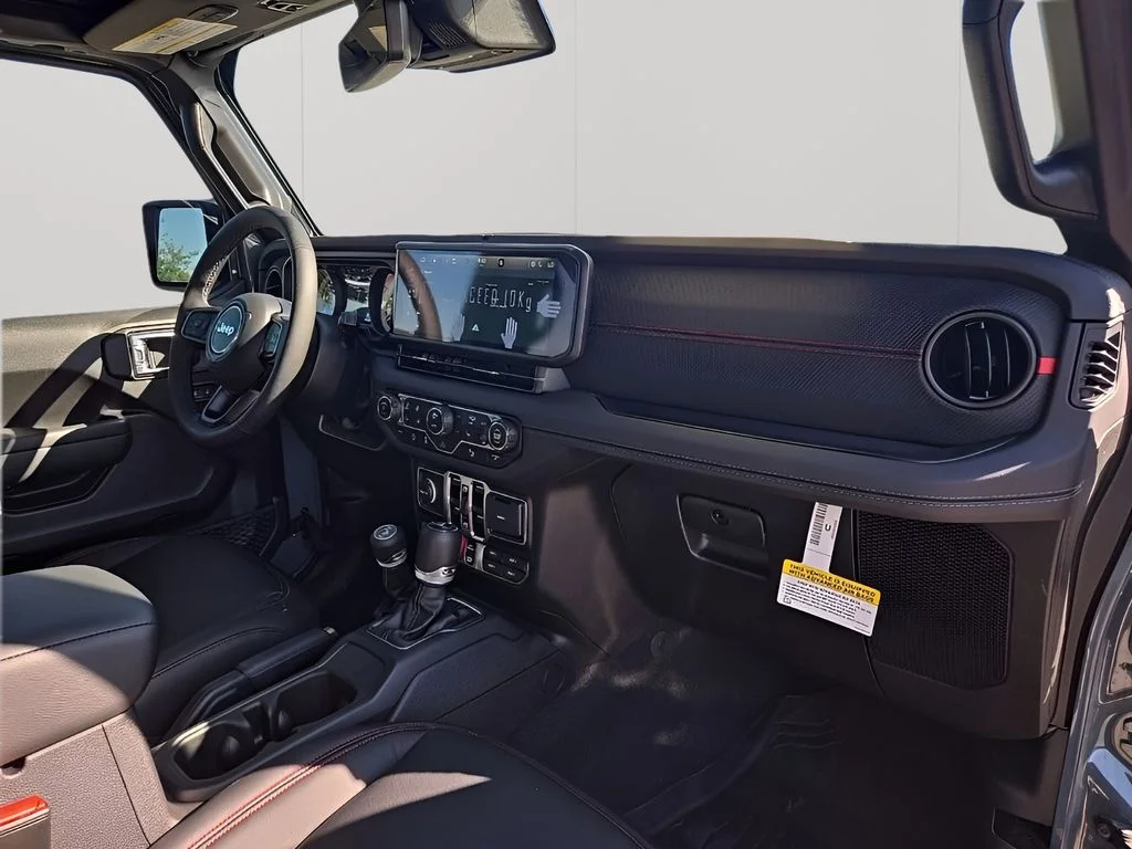 2025 Jeep Wrangler 4-Door Rubicon - Photo 33
