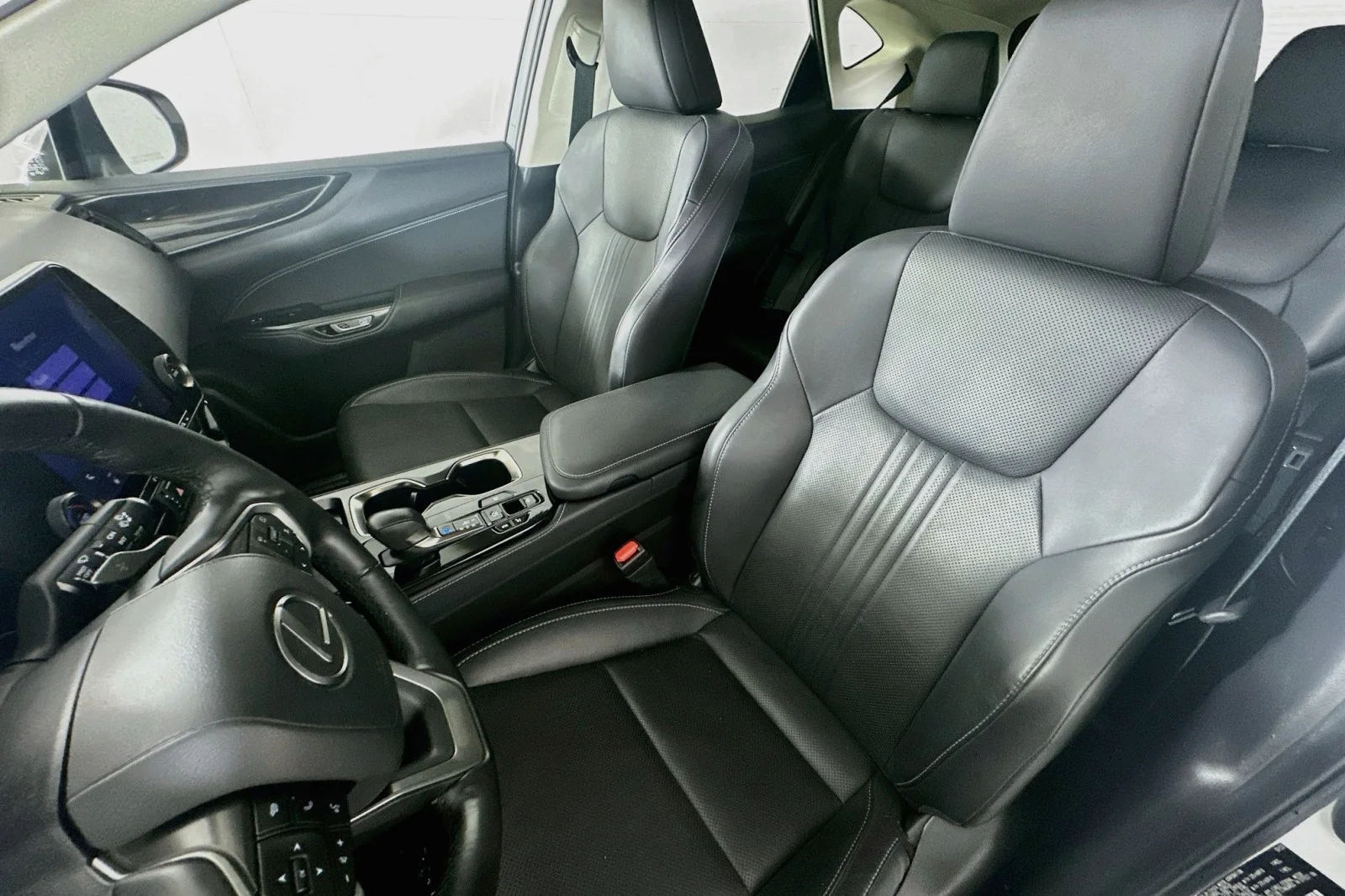 Used 2023 Eminent White Pearl Lexus NX 350h image 17