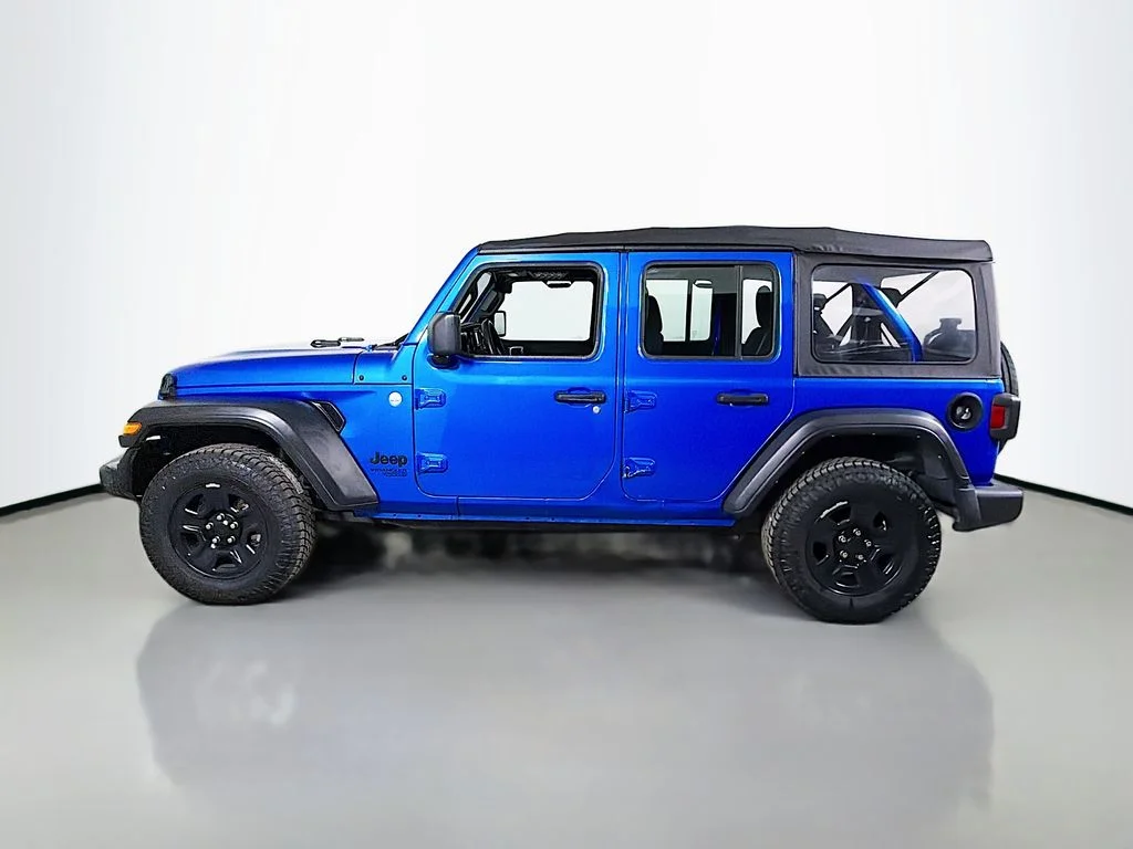 Used 2021 Blue Jeep Unlimited Sport image 9