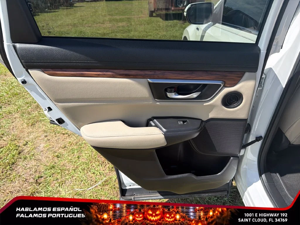 Used 2022 White Honda Touring image 25