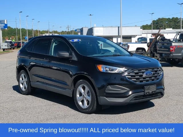 Used 2020 Black Ford SE image 15