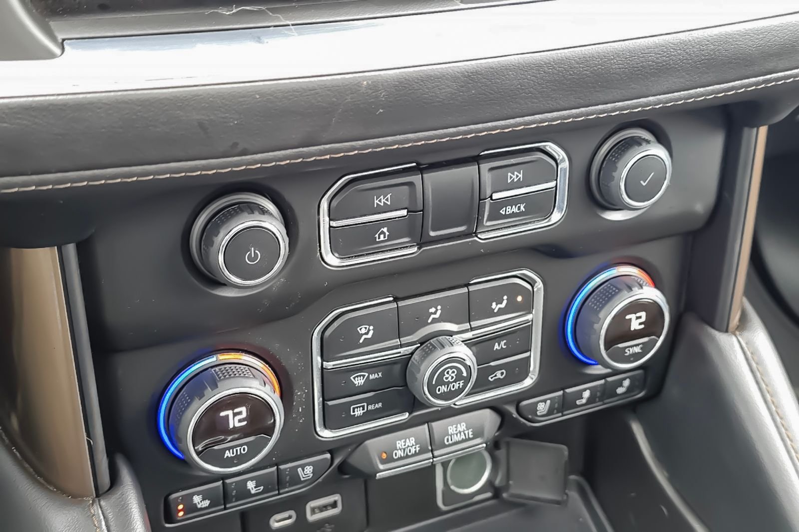 2022 Chevrolet Suburban High Country - Photo 24
